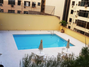 Amplo Imóvel Copa Posto 6 - Piscina e Garagem